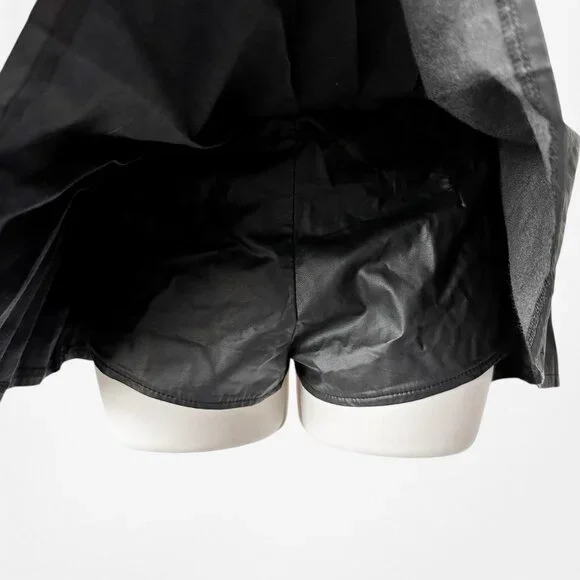 Lioness Black Faux Leather Micro Mini Pleated Skater Skirt Skort Size XS - Picture 6 of 6